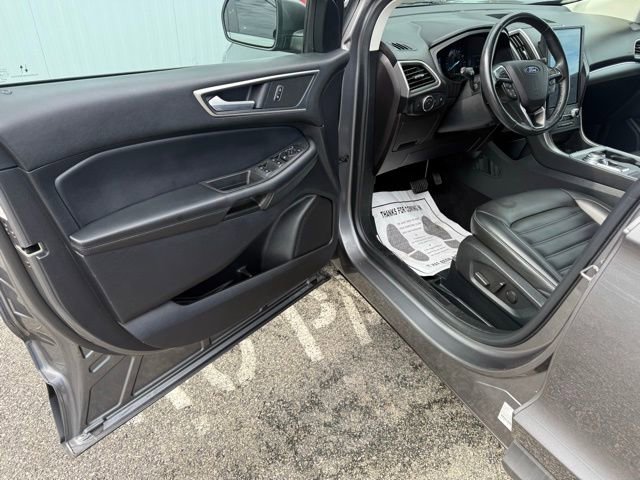 Used 2022 Ford Edge SEL image 15