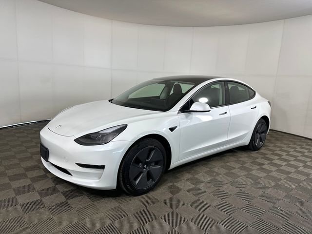 Used 2023 Tesla Model 3 Standard Range image 7