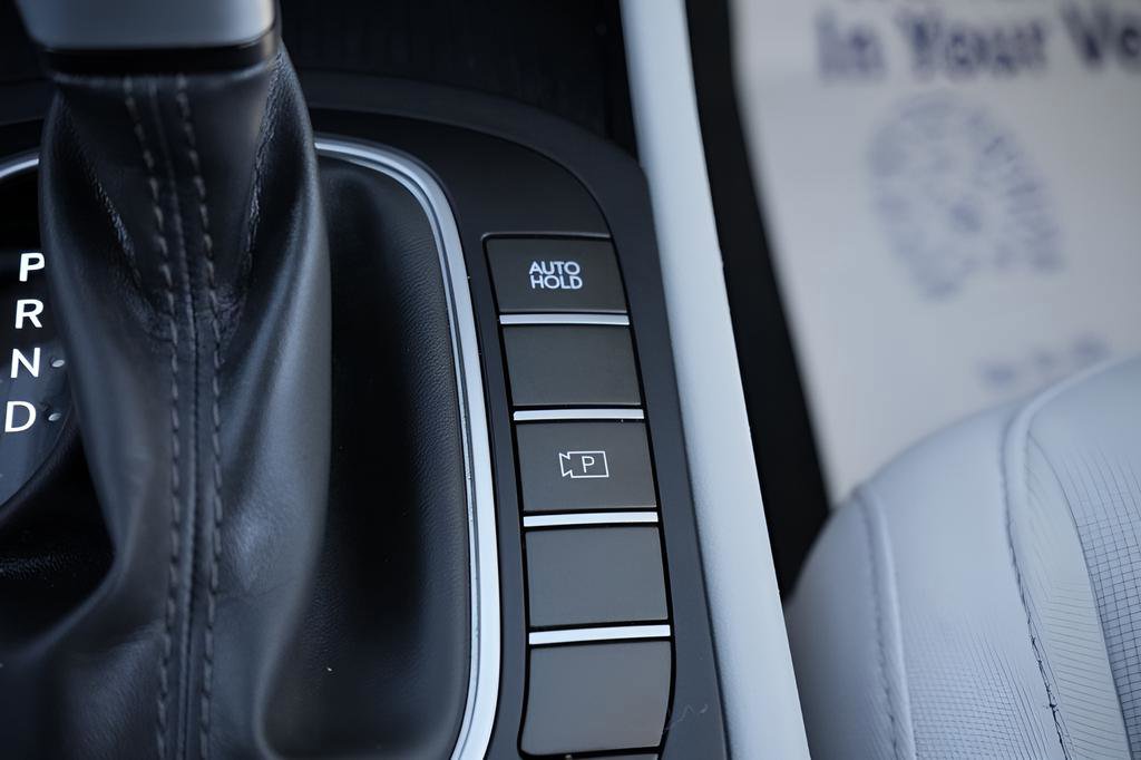 Certified 2024 Hyundai Kona SE AWD/4WD image 31