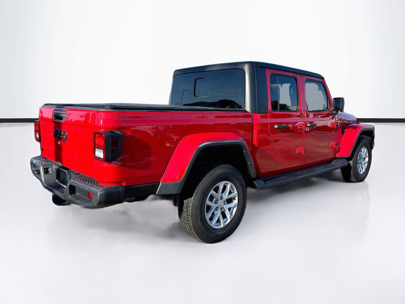 Used 2023 Jeep Gladiator Sport AWD/4WD image 7