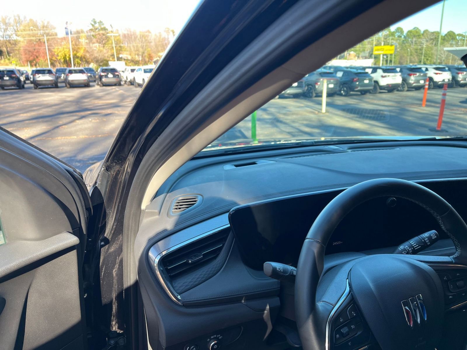 Used 2025 Buick Encore GX Preferred image 32