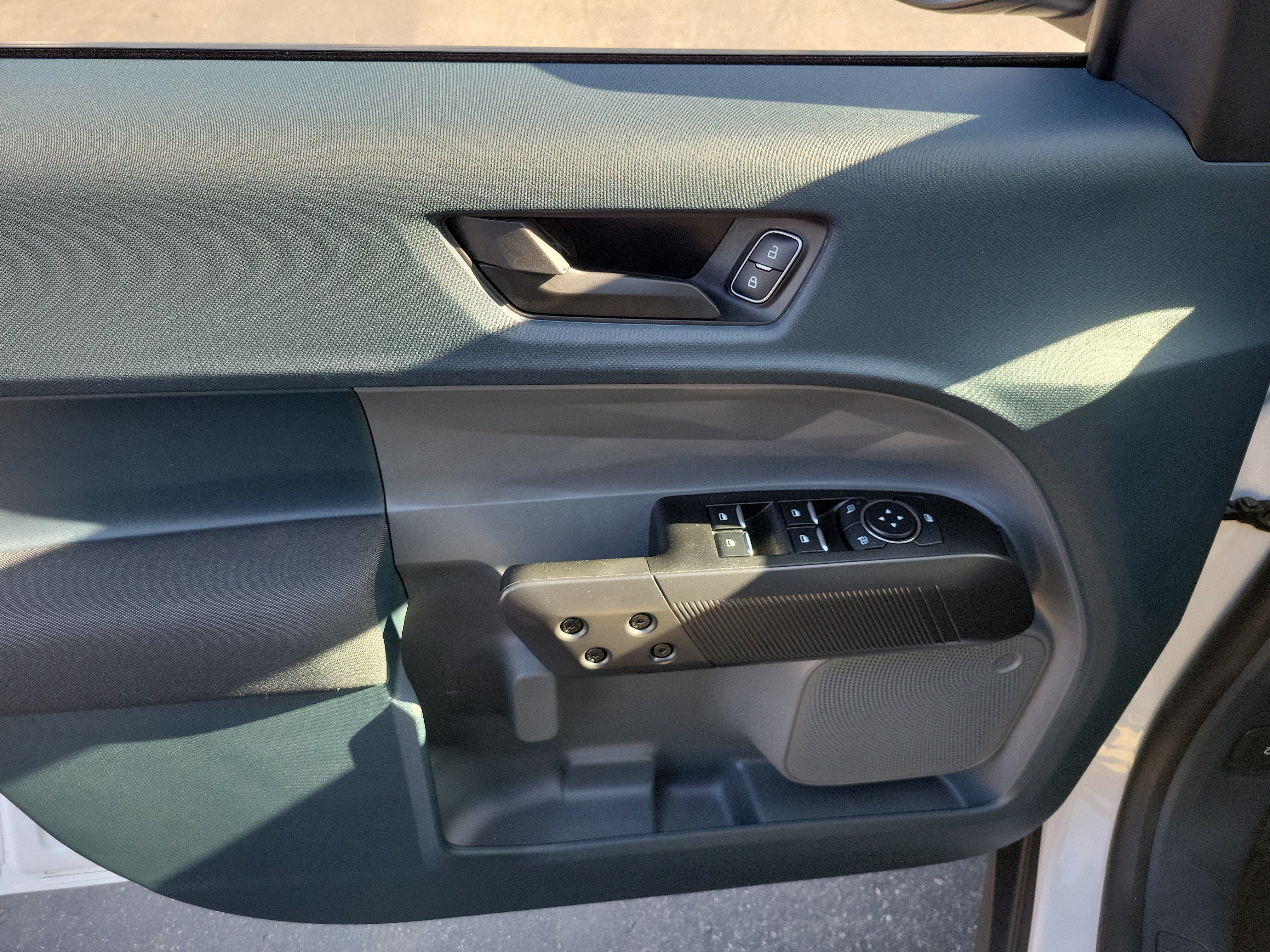 Used 2025 Ford Maverick XL FWD image 10