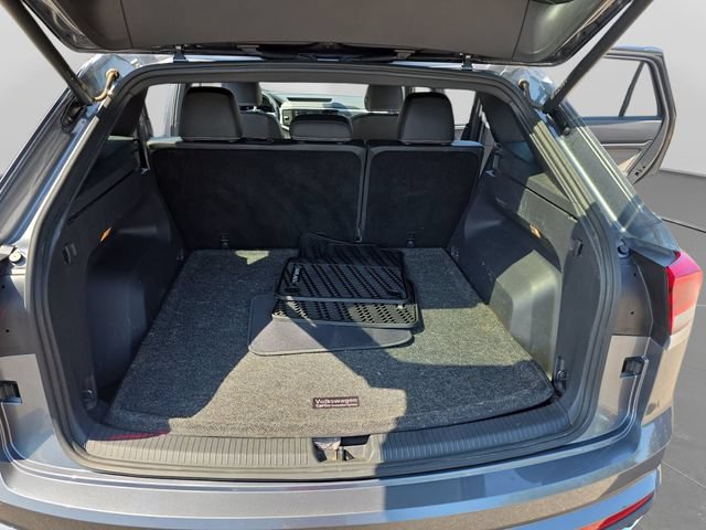 Used 2023 Volkswagen Atlas Cross Sport SE FWD image 28