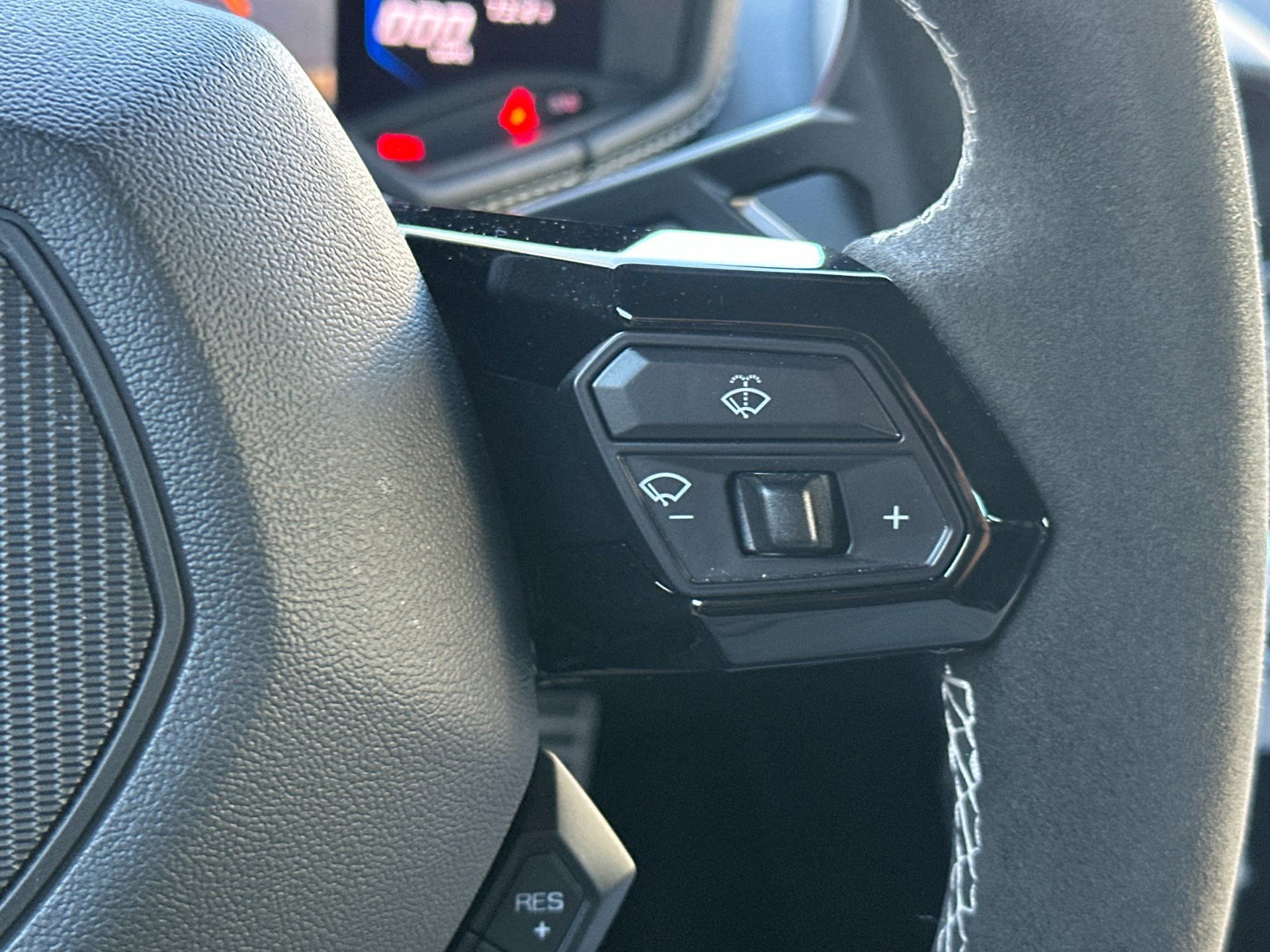 Used 2020 Lamborghini Huracan EVO image 29