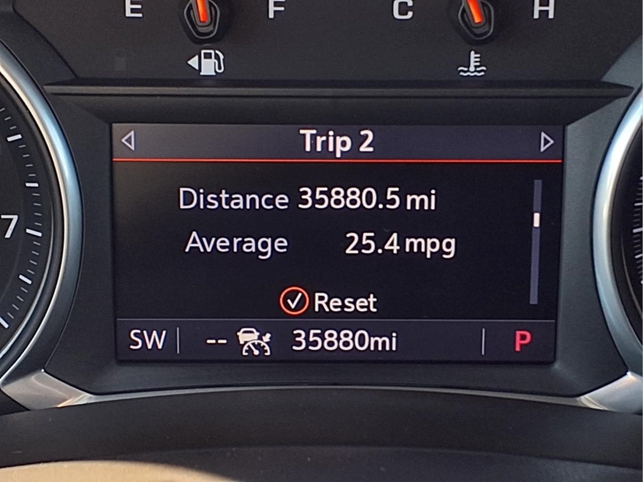 Used 2022 GMC Terrain SLT AWD/4WD image 21
