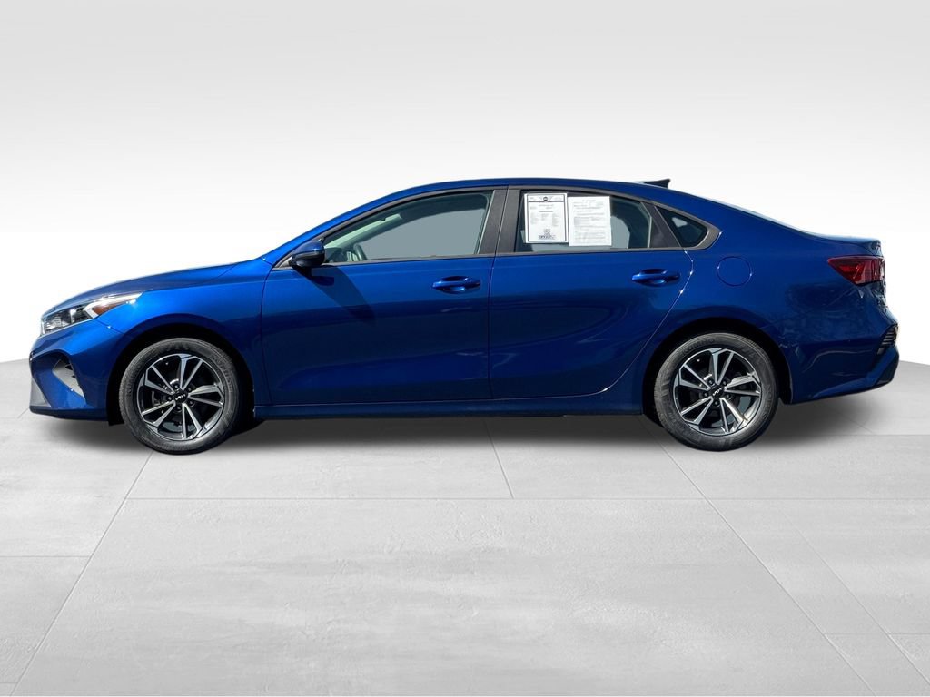 Used 2024 Kia Forte LXS w/ LXS Technology Package FWD image 4