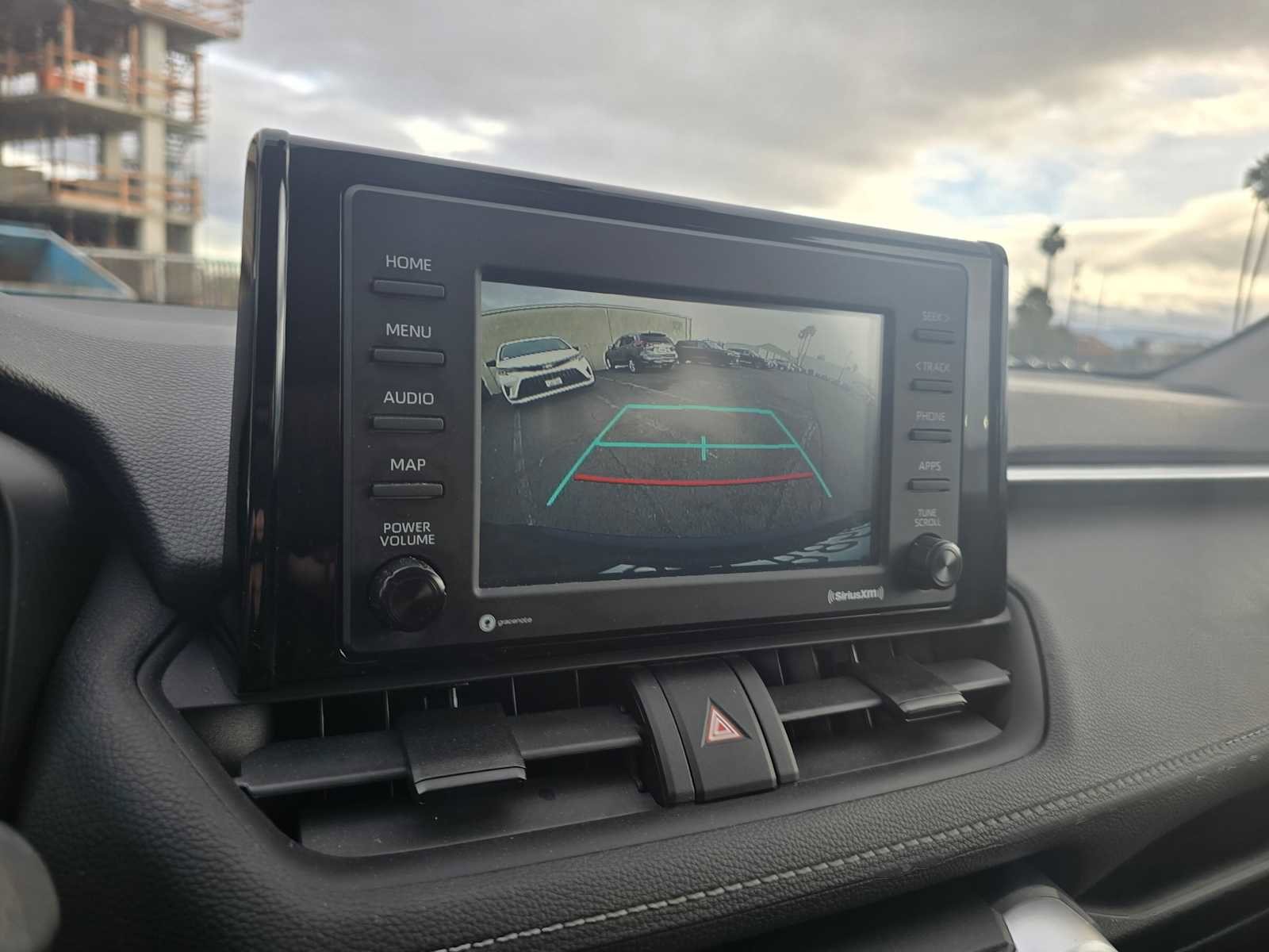 Used 2021 Toyota RAV4 LE image 27