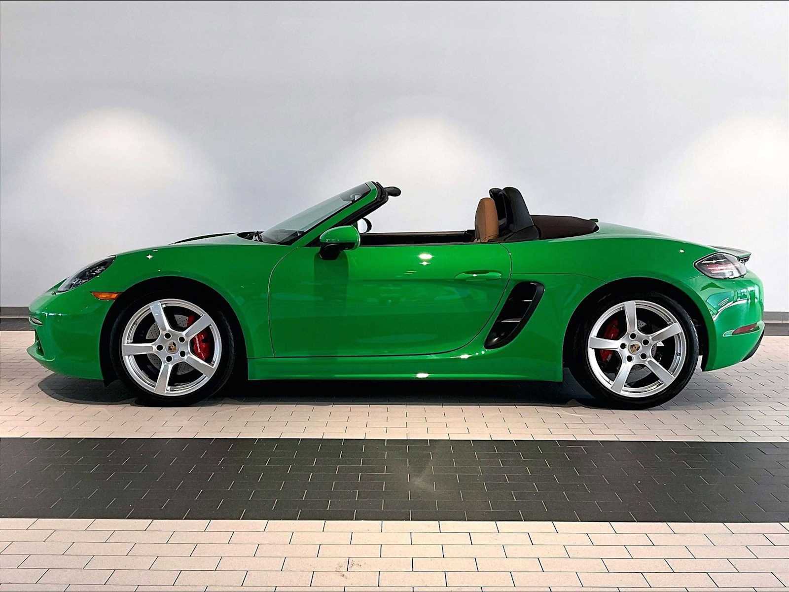 Used 2023 Porsche 718 Boxster S w/ Sport Chrono Package image 2