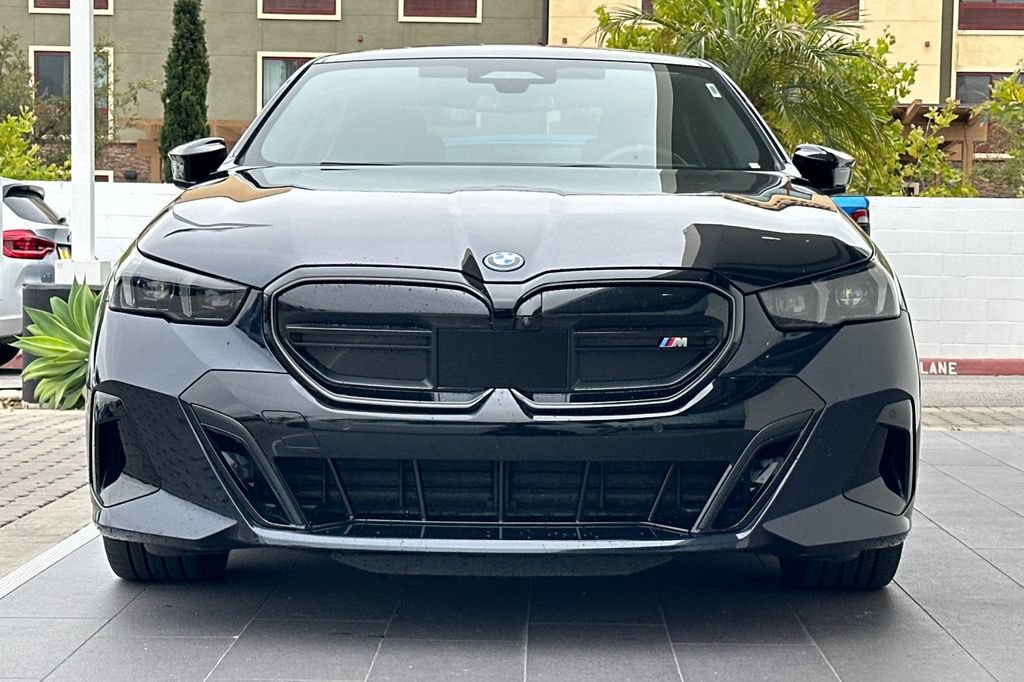 Used 2024 BMW i5 M60 w/ Premium Package AWD/4WD image 8