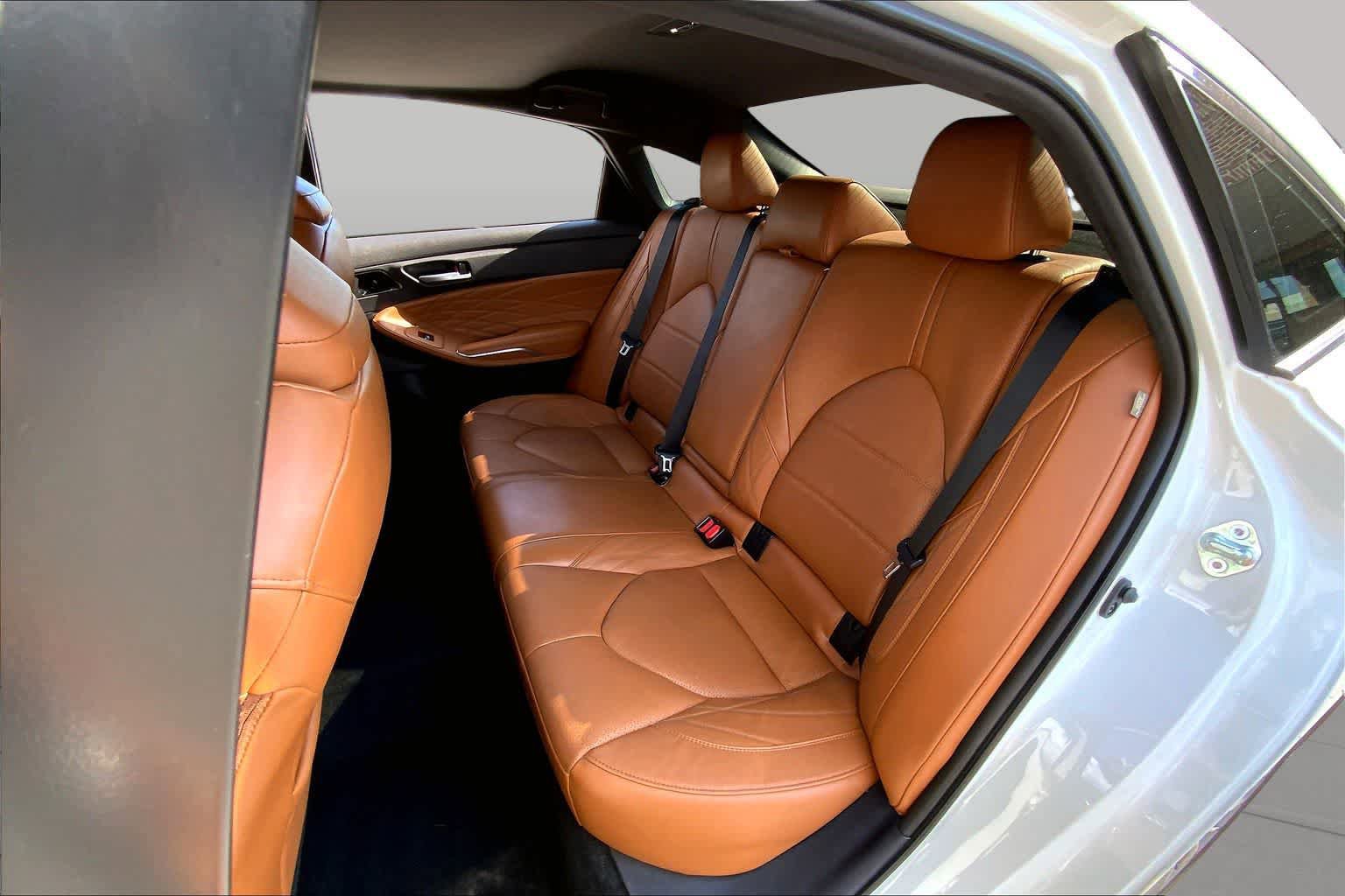 Used 2022 Toyota Avalon Limited w/ Advanced Safety Package FWD image 20