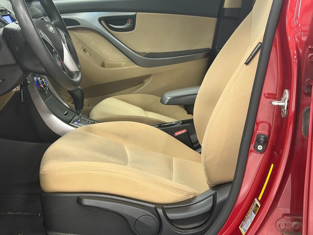 Used 2013 Hyundai Elantra GLS w/ Preferred Pkg image 13