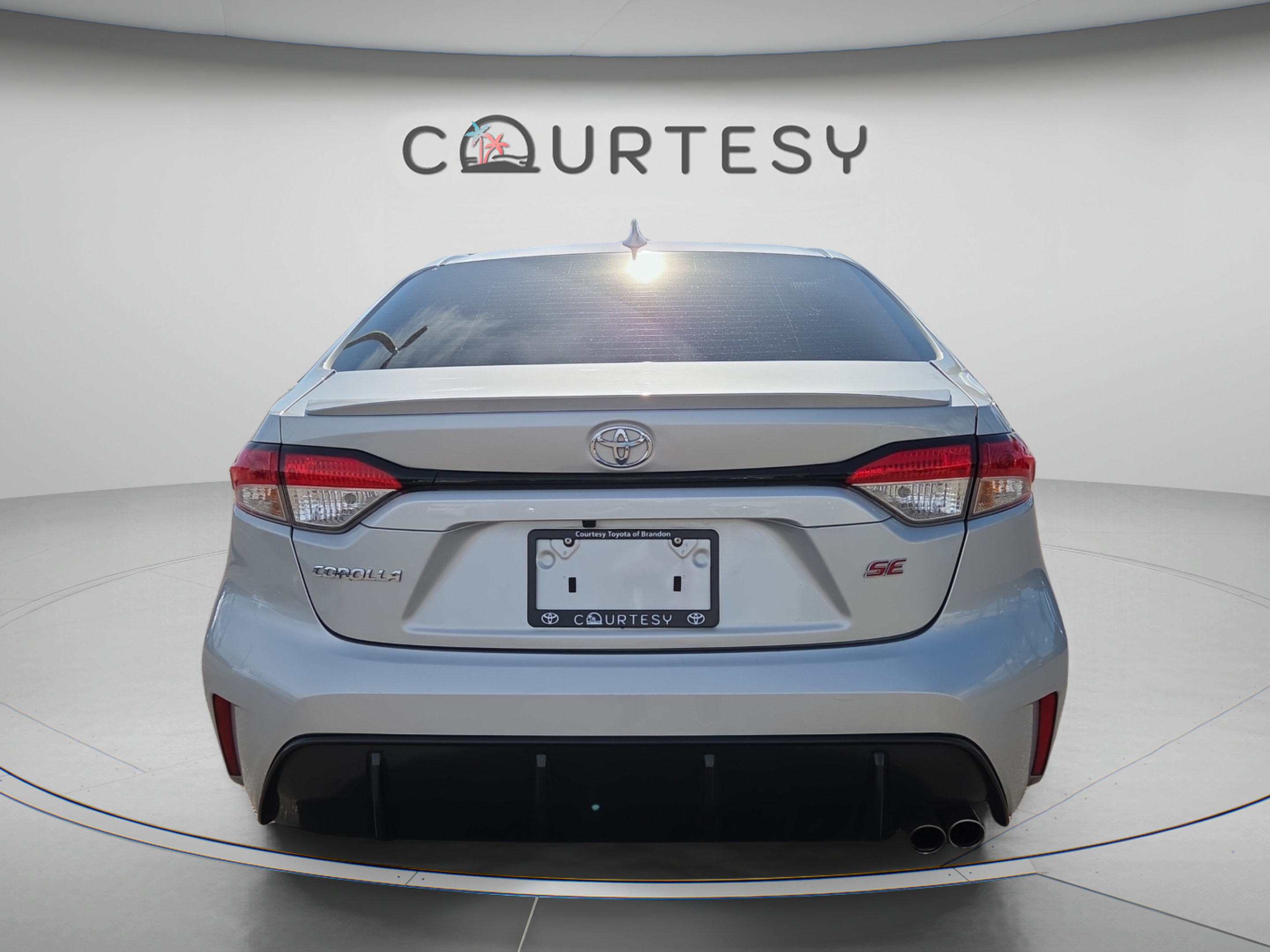 Certified 2024 Toyota Corolla SE FWD image 4
