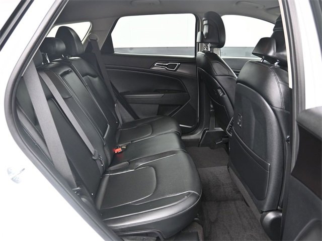 Used 2024 Kia Sportage EX image 11