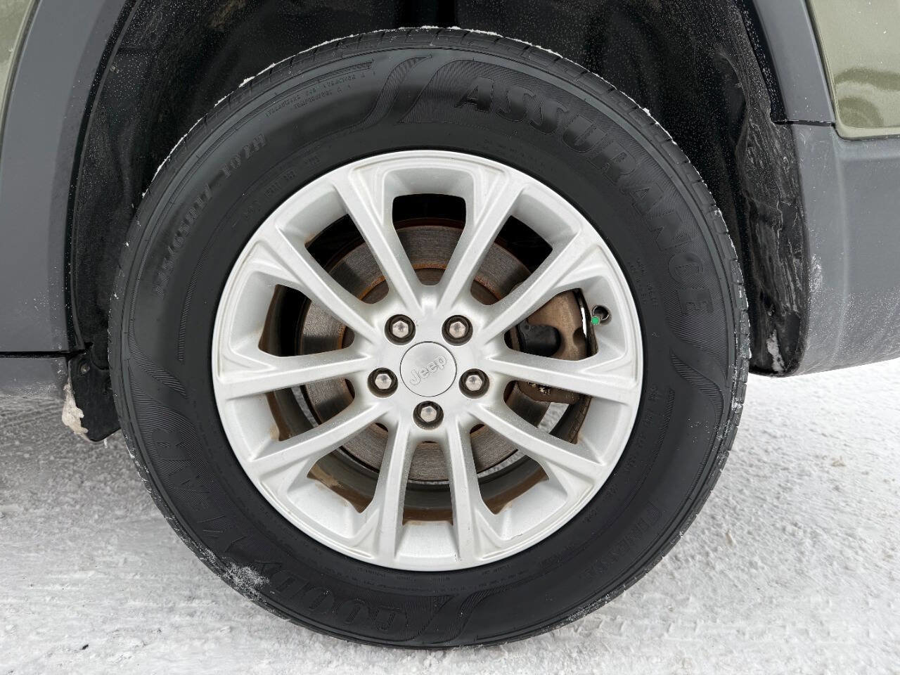 Used 2020 Jeep Cherokee Latitude image 18