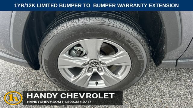 Used 2025 Toyota RAV4 XLE AWD/4WD image 9