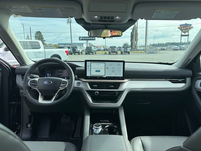 New 2025 Ford Explorer Active w/ Active Comfort Package image 21
