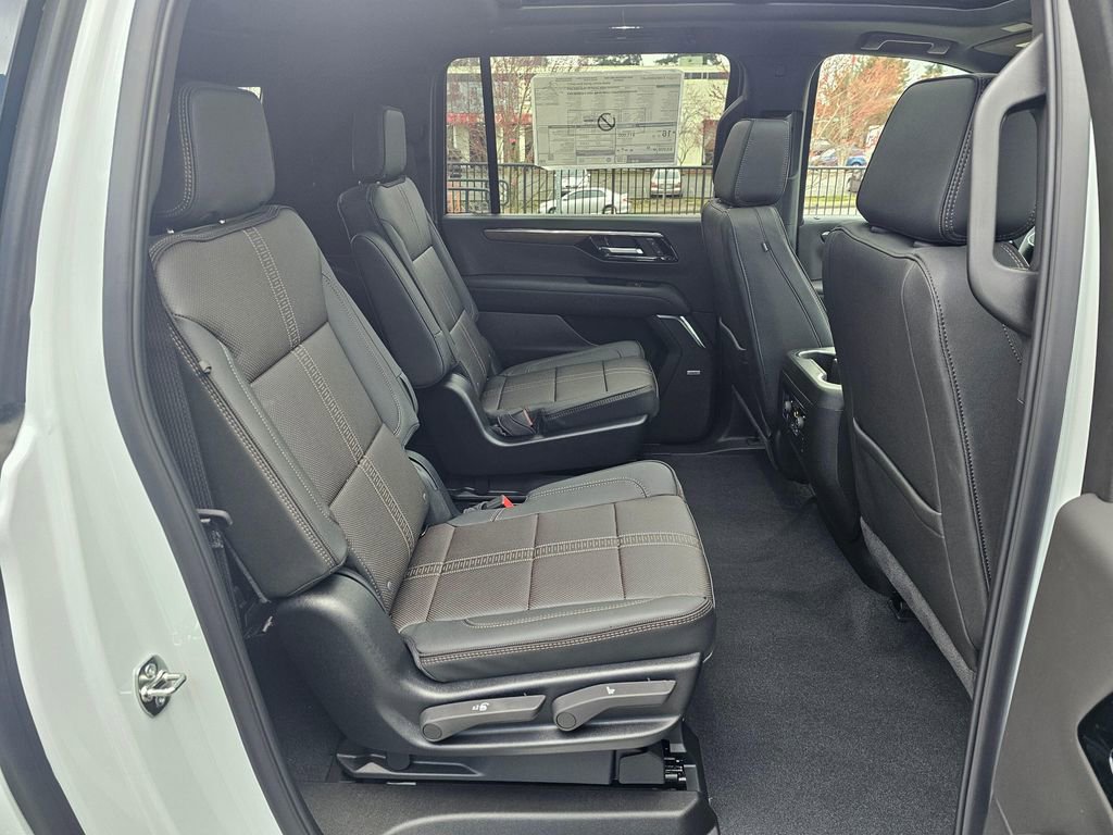 New 2026 Chevrolet Suburban High Country image 12