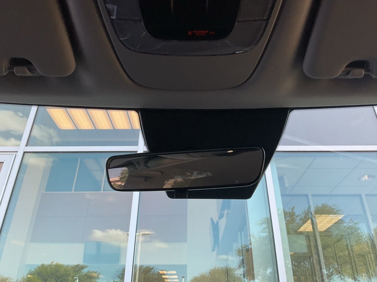 Used 2025 Kia Sportage LX FWD image 15