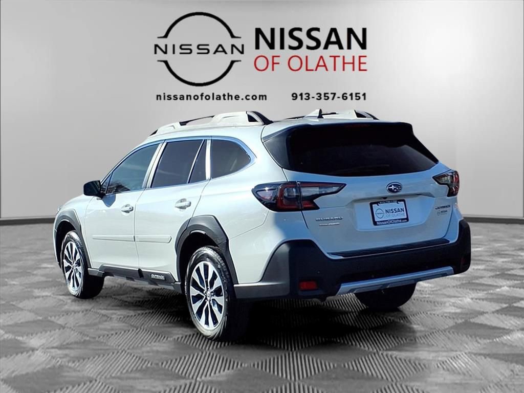 Used 2024 Subaru Outback Limited image 3