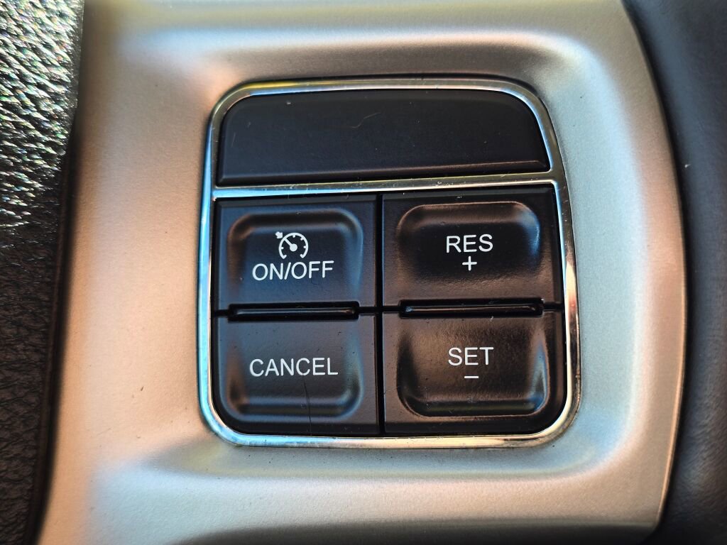 Used 2014 RAM 2500 Laramie w/ Convenience Group image 28