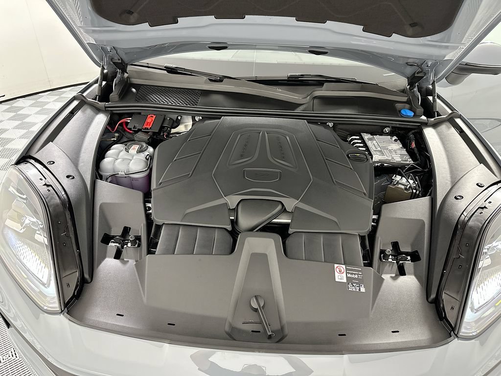 New 2026 Porsche Cayenne AWD/4WD image 33