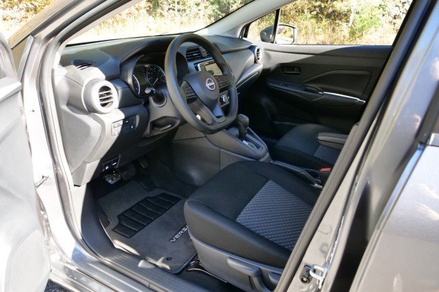 Used 2024 Nissan Versa S w/ S Plus Package image 19