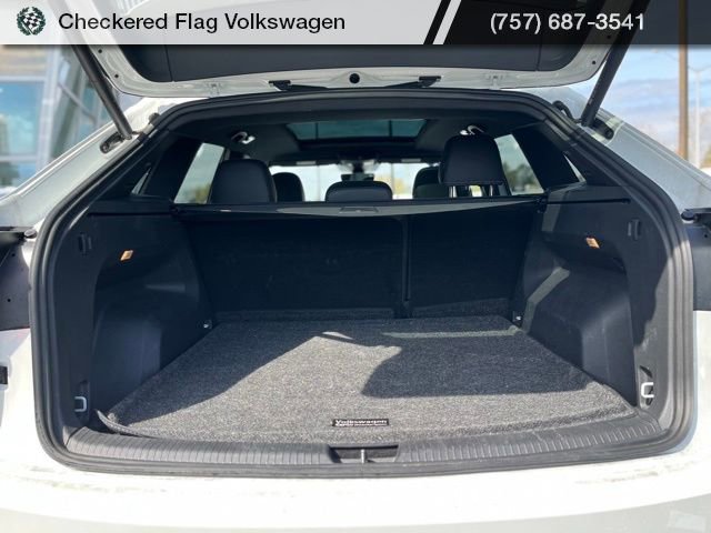 Used 2023 Volkswagen Atlas Cross Sport SEL Premium R-Line image 34