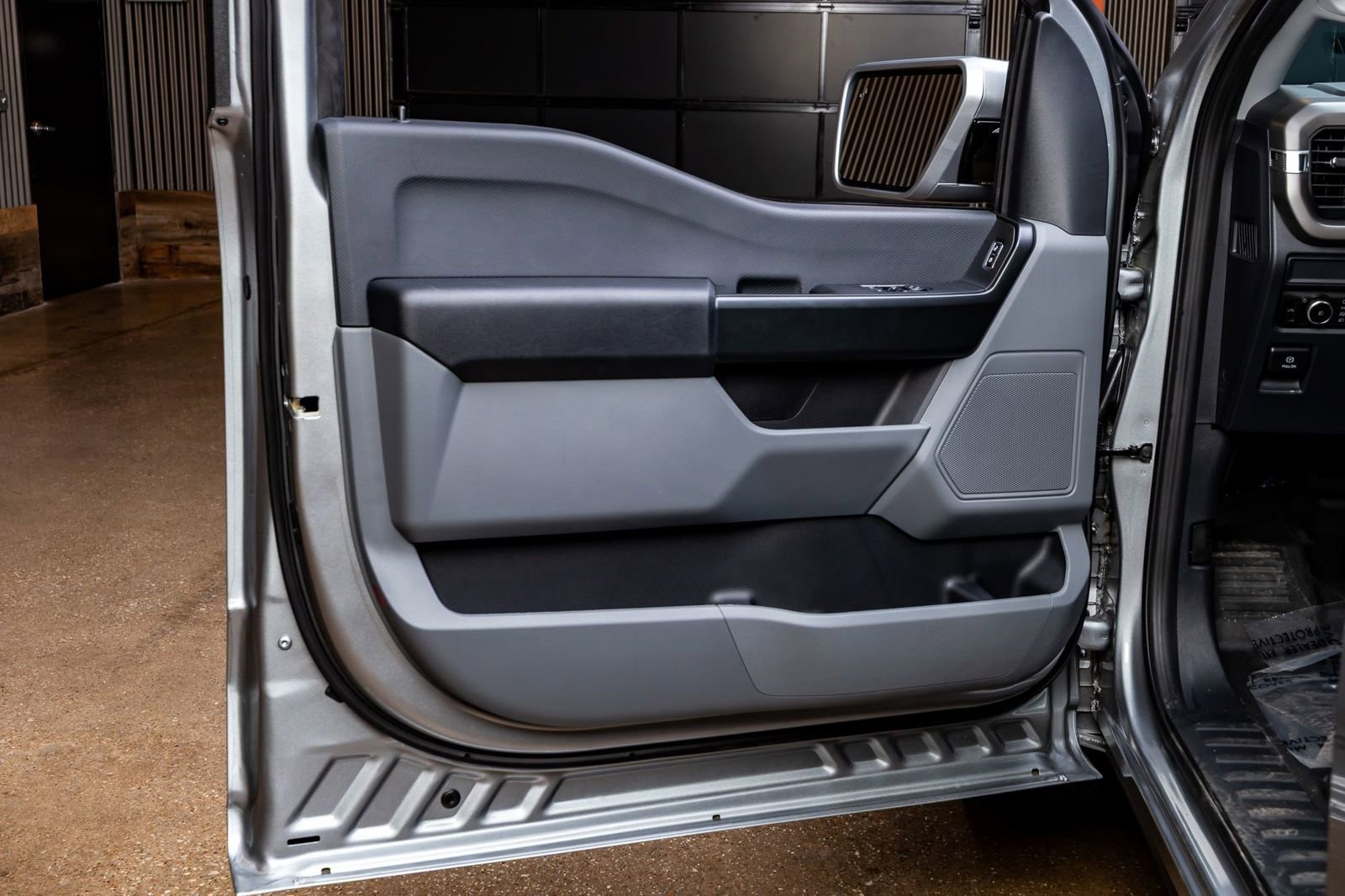 Used 2026 Ford F150 XL w/ Equipment Group 103A High image 27