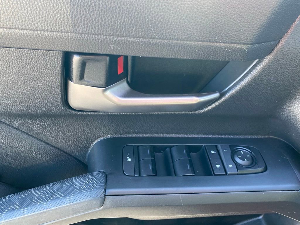 Used 2025 Toyota Tacoma TRD Off-Road image 21