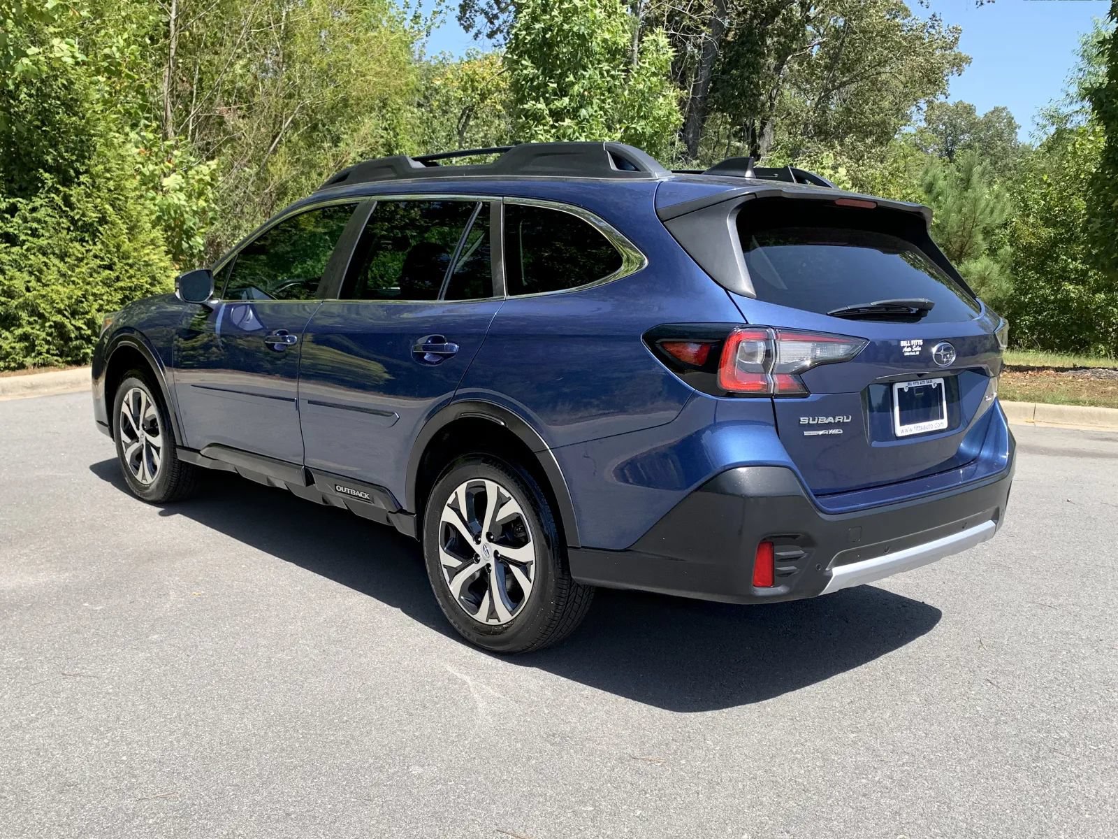Used 2022 Subaru Outback Limited AWD/4WD image 5