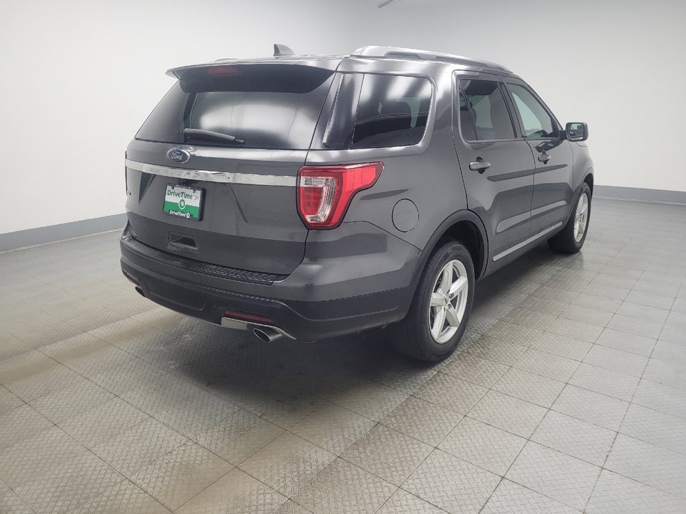 Used 2018 Ford Explorer XLT FWD image 9