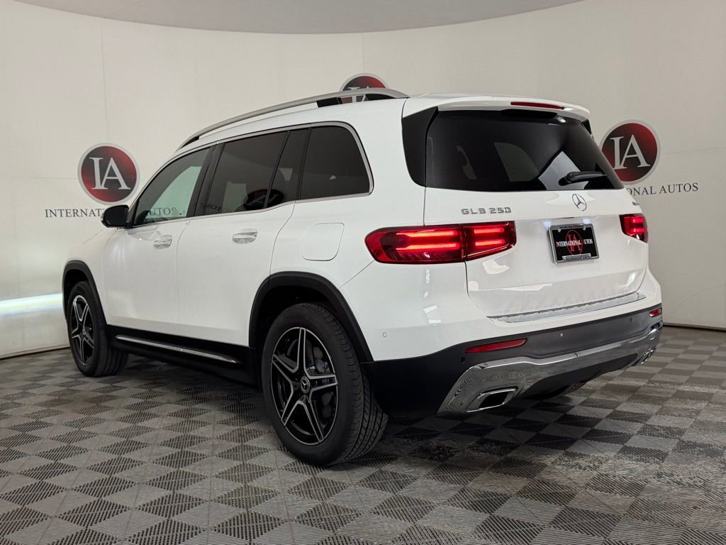 New 2026 Mercedes-Benz GLB 250 4MATIC image 7
