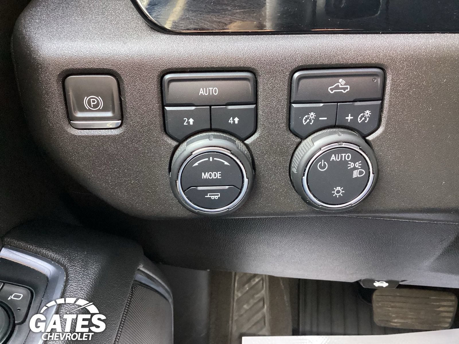 Used 2023 Chevrolet Silverado 1500 LT AWD/4WD image 21