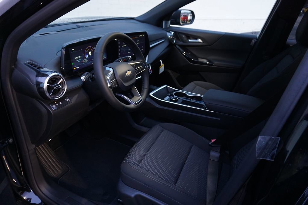 New 2026 Chevrolet Equinox LT image 9