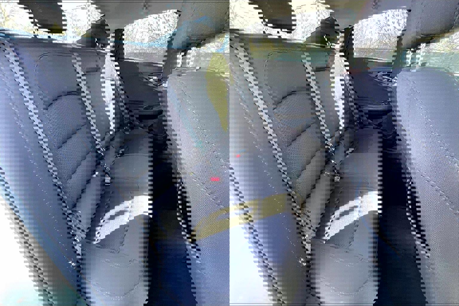 Used 2020 Chevrolet Malibu LT image 24