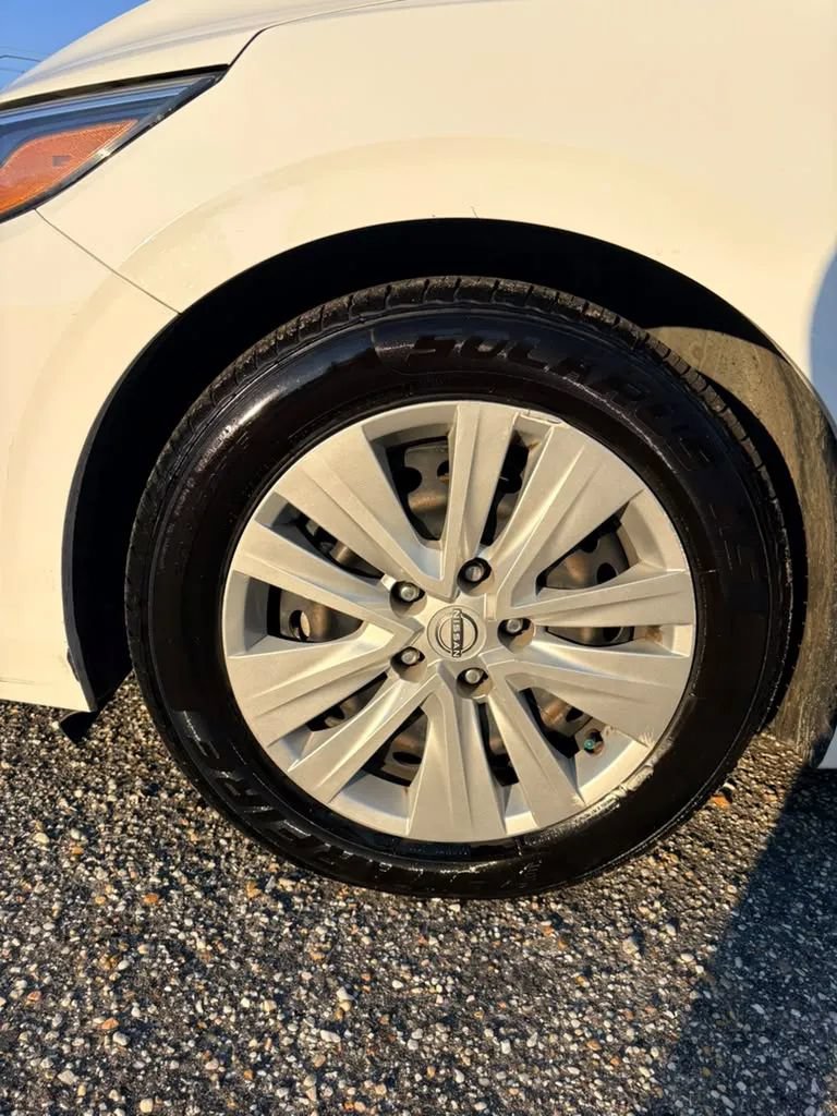 Used 2024 Nissan Sentra S FWD image 15