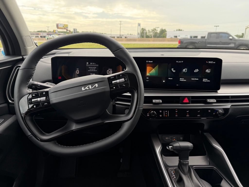 New 2026 Kia Sorento LX FWD image 17