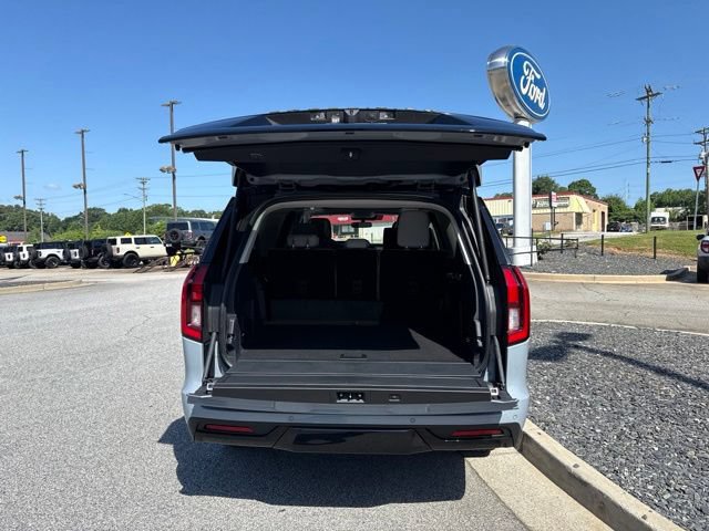 New 2027 Ford Expedition Max Platinum w/ Platinum Ultimate Package AWD/4WD image 17