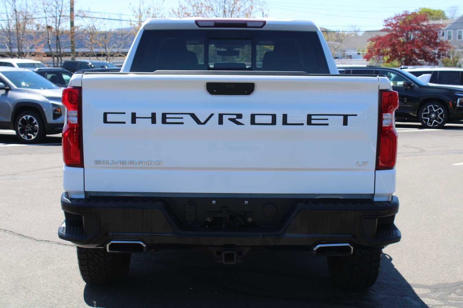 Used 2021 Chevrolet Silverado 1500 LT Trail Boss w/ Convenience Package II AWD/4WD image 6