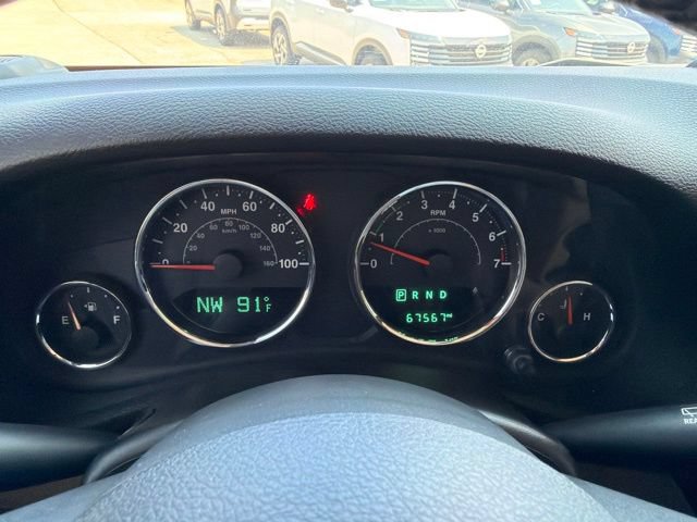Used 2016 Jeep Wrangler Unlimited Sahara w/ Connectivity Group AWD/4WD image 21