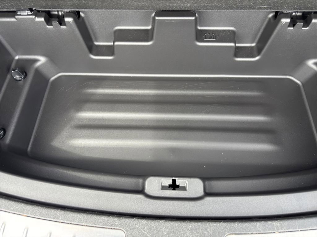 Used 2024 Buick Enclave Essence w/ Sport Touring Edition FWD image 6