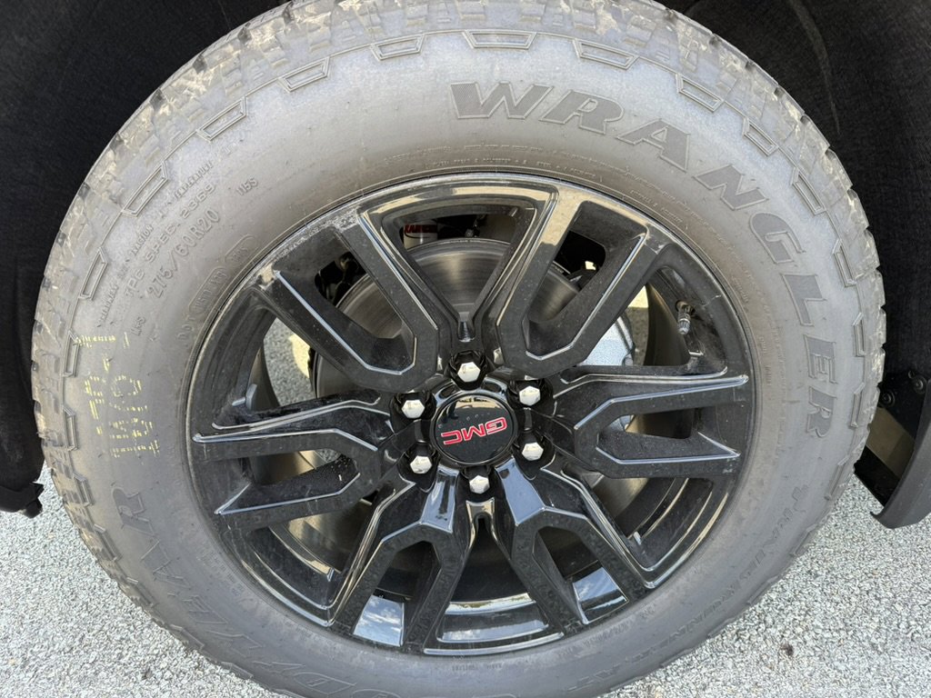 New 2026 GMC Sierra 1500 Elevation image 9