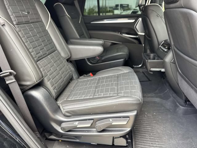Used 2025 Cadillac Escalade V AWD/4WD image 10