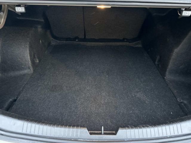 Used 2023 Chevrolet Malibu LT FWD image 9
