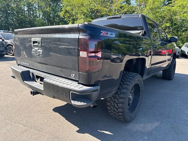 Used 2017 Chevrolet Silverado 1500 LT w/ LPO, Black Pack AWD/4WD image 5