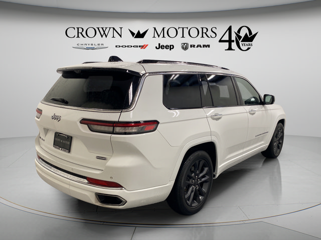 Used 2023 Jeep Grand Cherokee L Overland w/ Luxury Tech Group IV AWD/4WD image 14