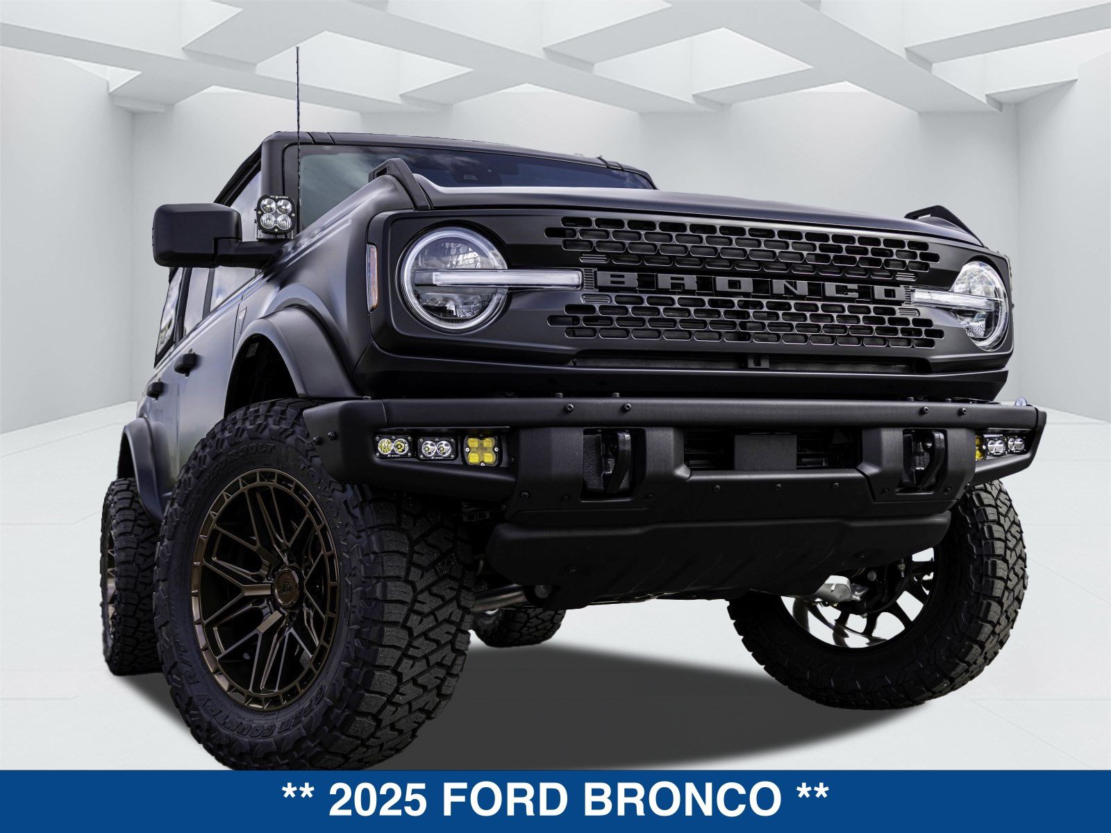 Used 2025 Ford Bronco Badlands AWD/4WD image 12