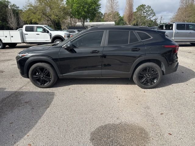 Used 2024 Chevrolet Trax ACTIV w/ Sunroof Package image 8