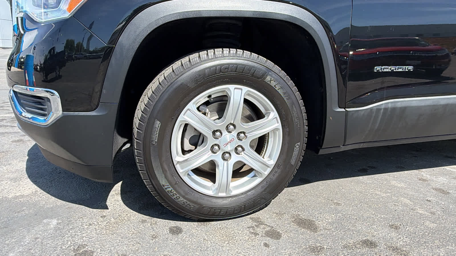Used 2018 GMC Acadia SLE FWD image 9