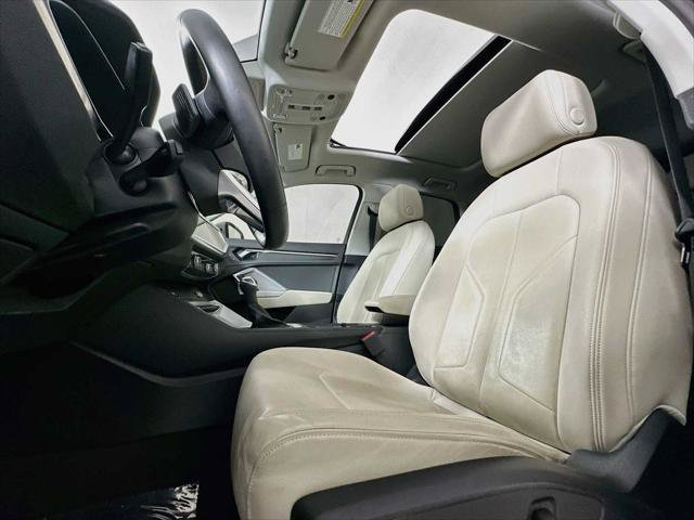 Certified 2023 Audi Q3 2.0T Premium w/ Convenience Package AWD/4WD image 18
